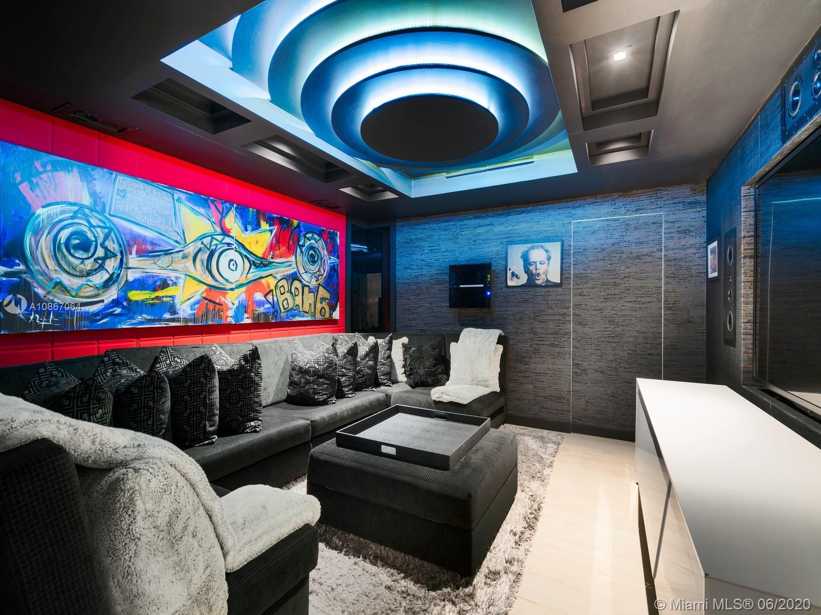 OCEAN HOUSE CONDO - Residential