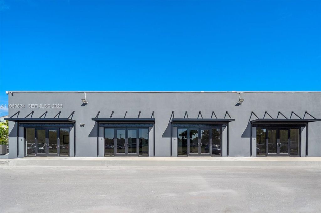 Photo of 1930 N 30th Road #Suite 7, Hollywood, FL 33021 (MLS # A11963834)