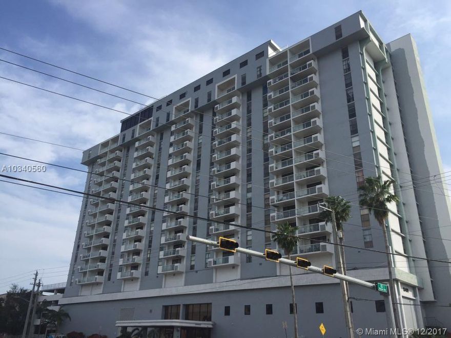 If tranquility is what you are looking for, look no further!! This 2 bedroom 2 bath unit in the desirable Sailboat Cay. High floor with split bedrooms, ceramic flooring through out. Located near Keystone Point, on the Marina,watch the Boats go by from your Balcony, across from the new Star Bucks, walk to Shops, Schools,Parks, Marina.