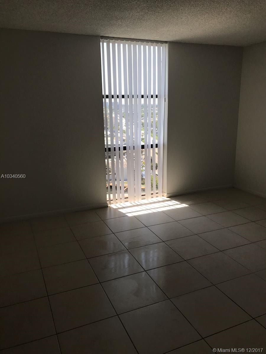 SAILBOAT CAY CONDO - Residential Lease