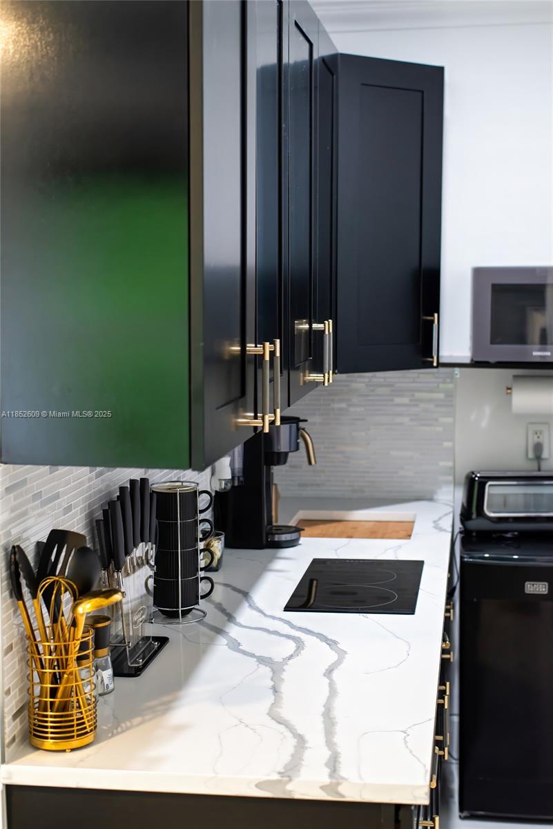 TAVERNIER NO 2 - Residential Lease