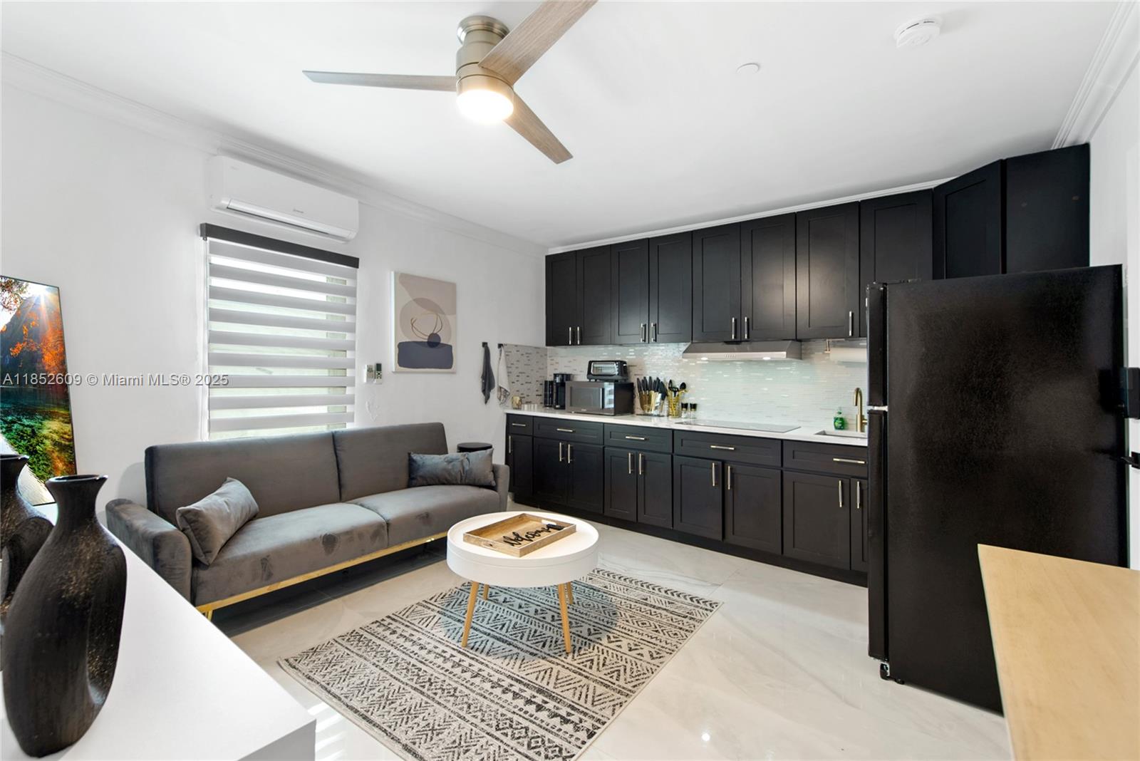 TAVERNIER NO 2 - Residential Lease