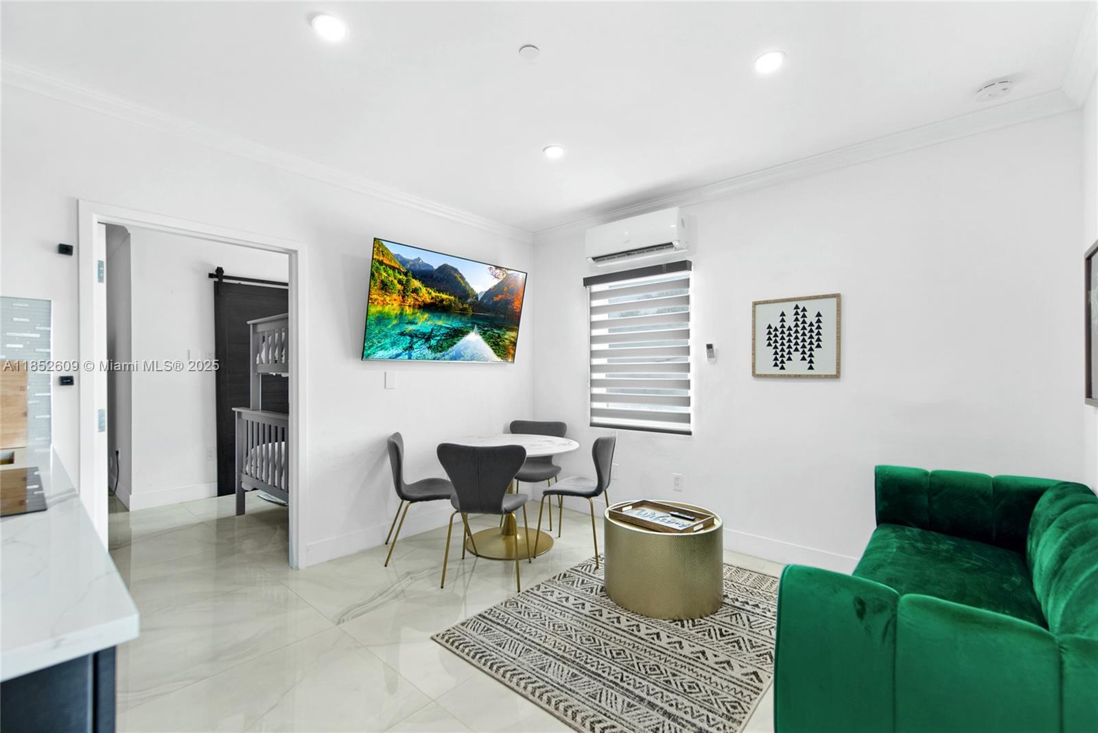 TAVERNIER NO 2 - Residential Lease