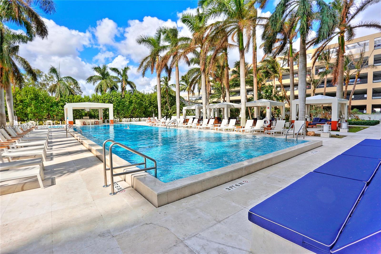 GROVENOR HOUSE CONDO - Residential