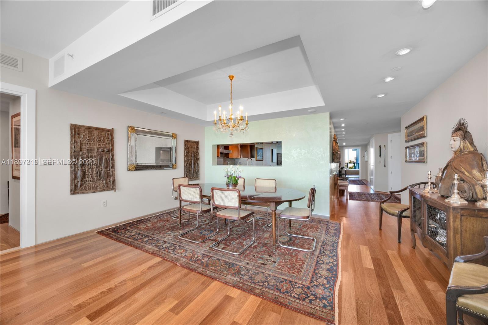 GROVENOR HOUSE CONDO - Residential