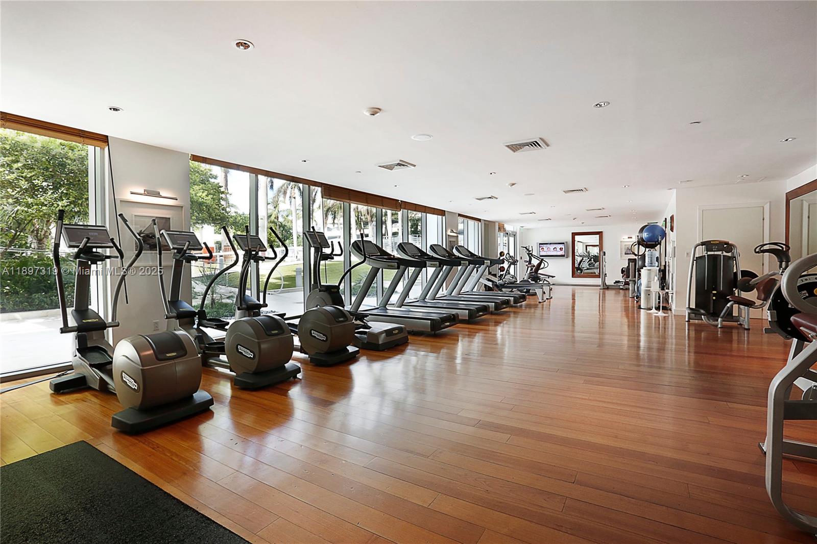 GROVENOR HOUSE CONDO - Residential