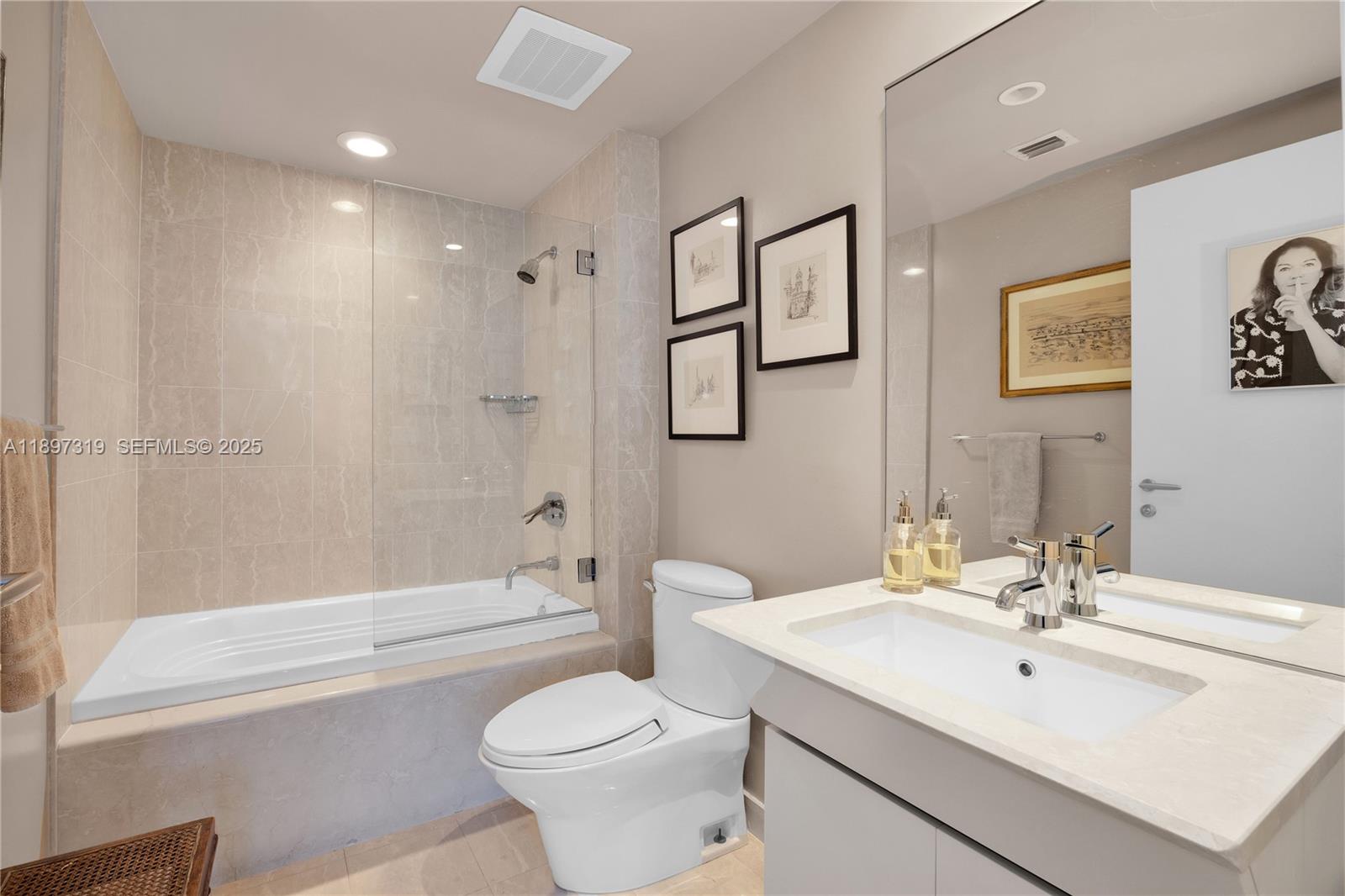 GROVENOR HOUSE CONDO - Residential