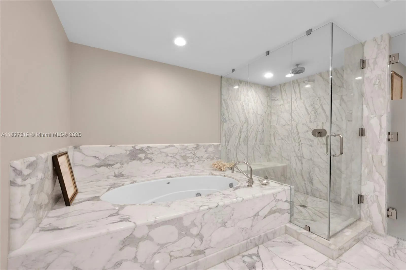 Miami, Florida 33133, United States, 3 Bedrooms Bedrooms, ,4 BathroomsBathrooms,Residential,Active,228697