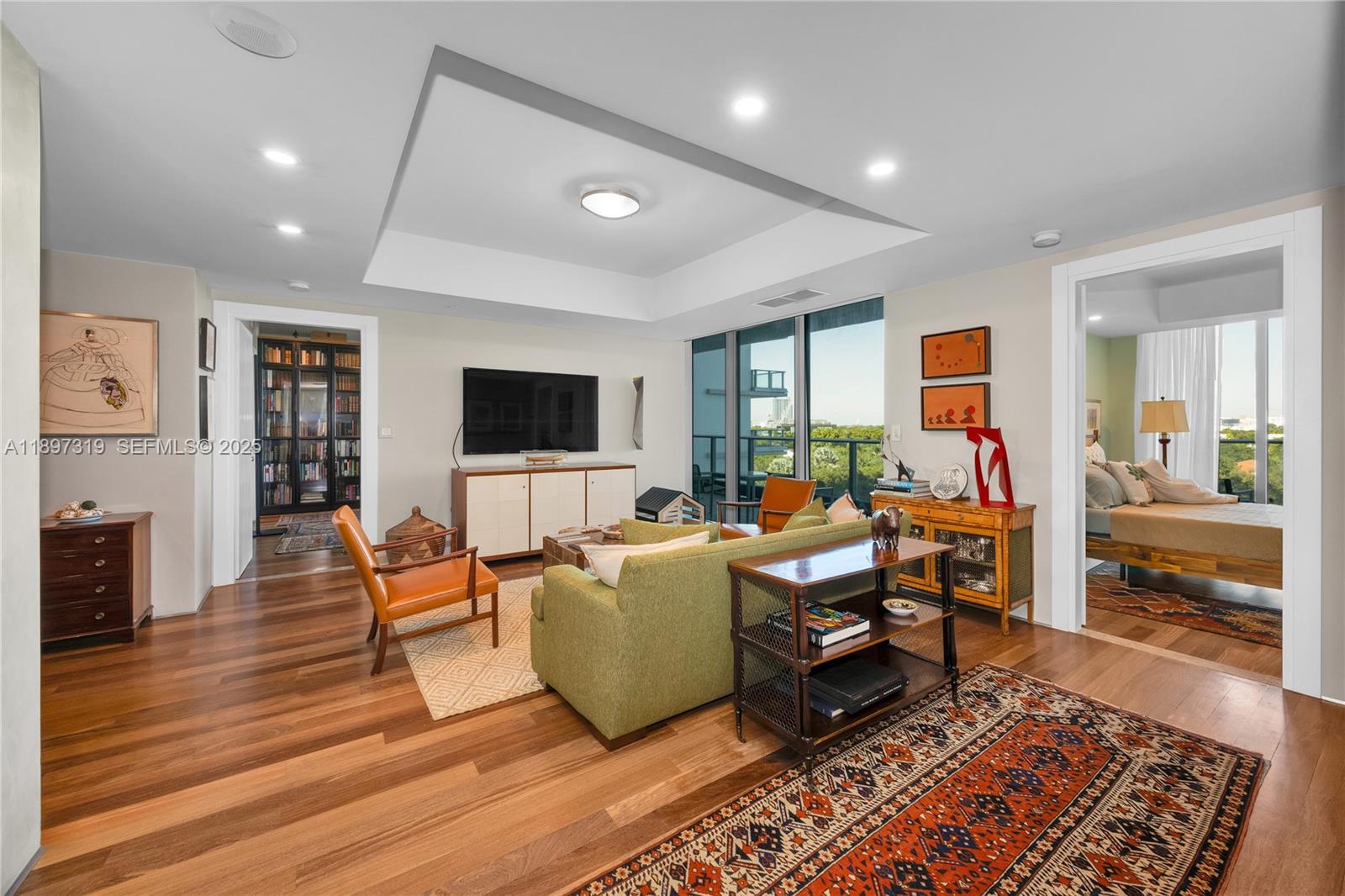 GROVENOR HOUSE CONDO - Residential