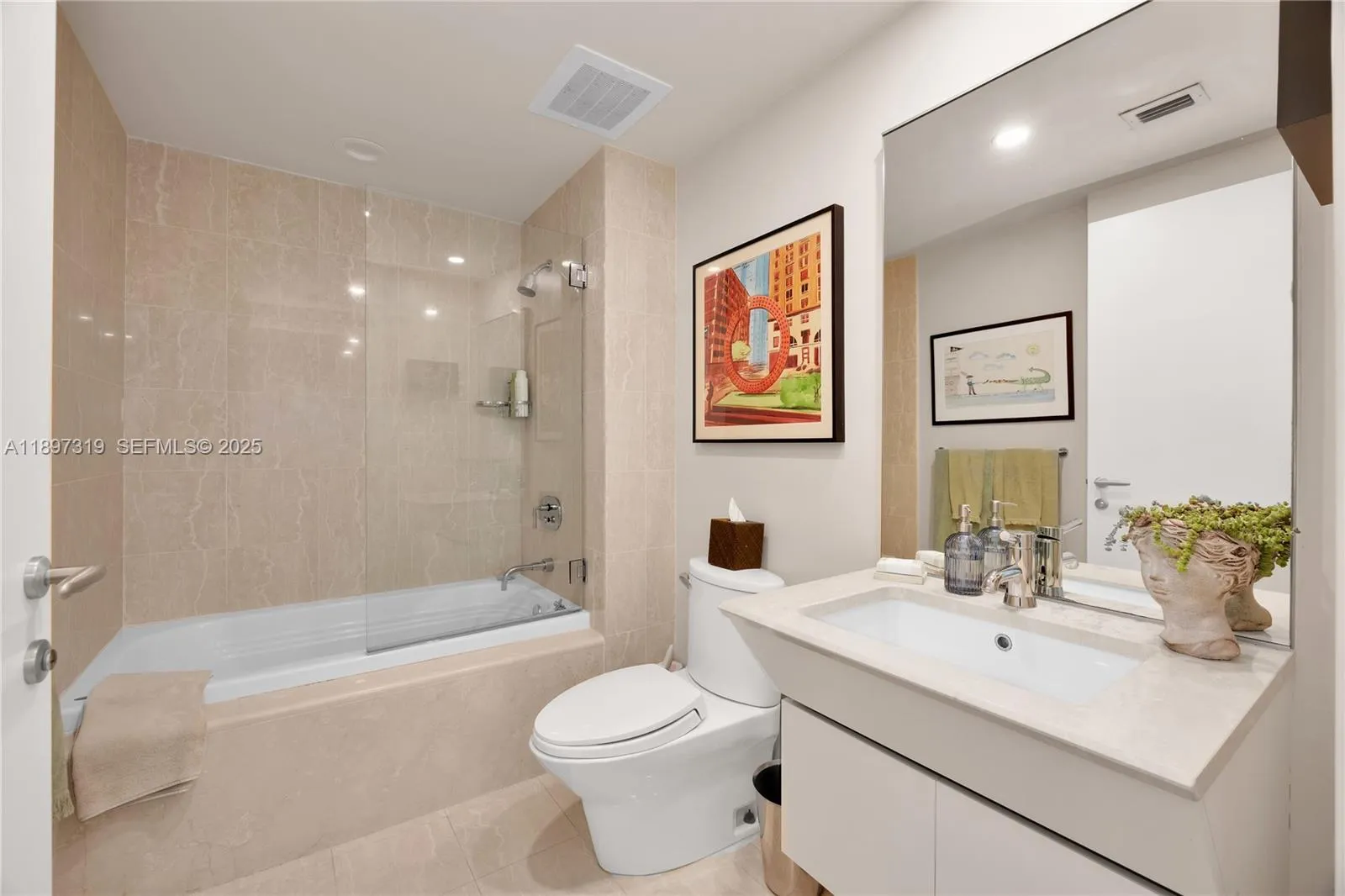 Miami, Florida 33133, United States, 3 Bedrooms Bedrooms, ,4 BathroomsBathrooms,Residential,Active,228697