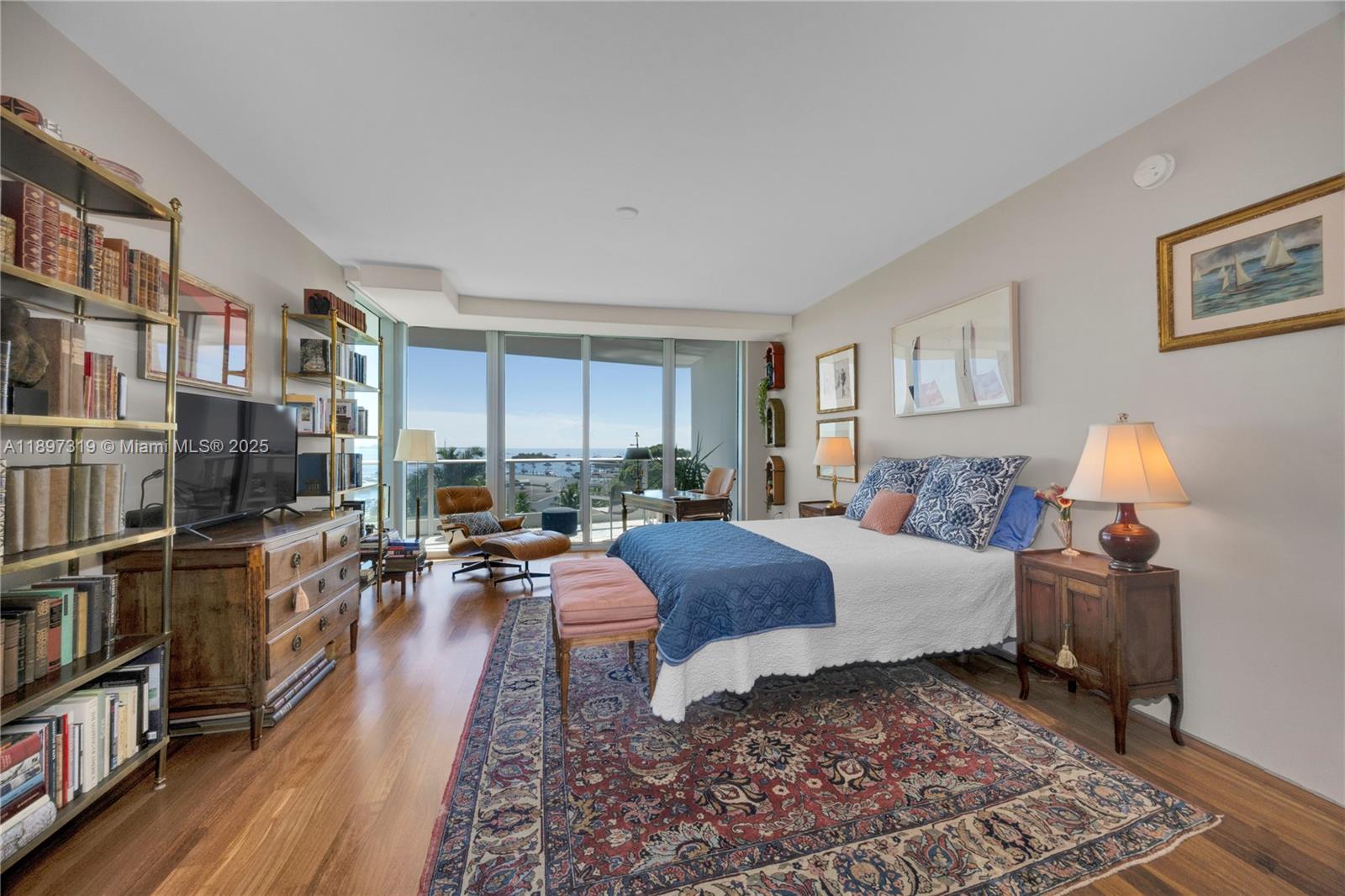 GROVENOR HOUSE CONDO - Residential
