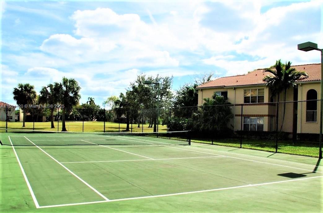 CORAL KEY CONDO - Residential Lease