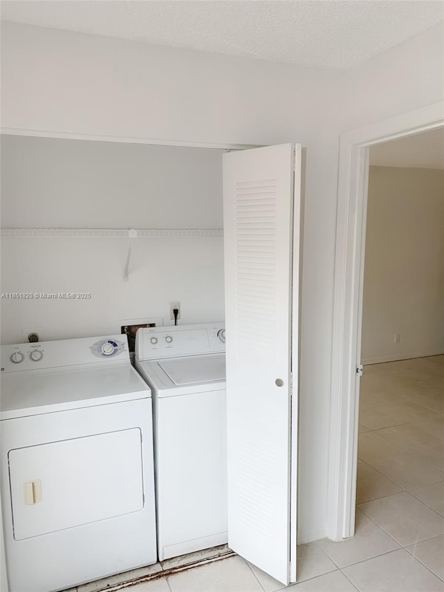 CORAL KEY CONDO - Residential Lease