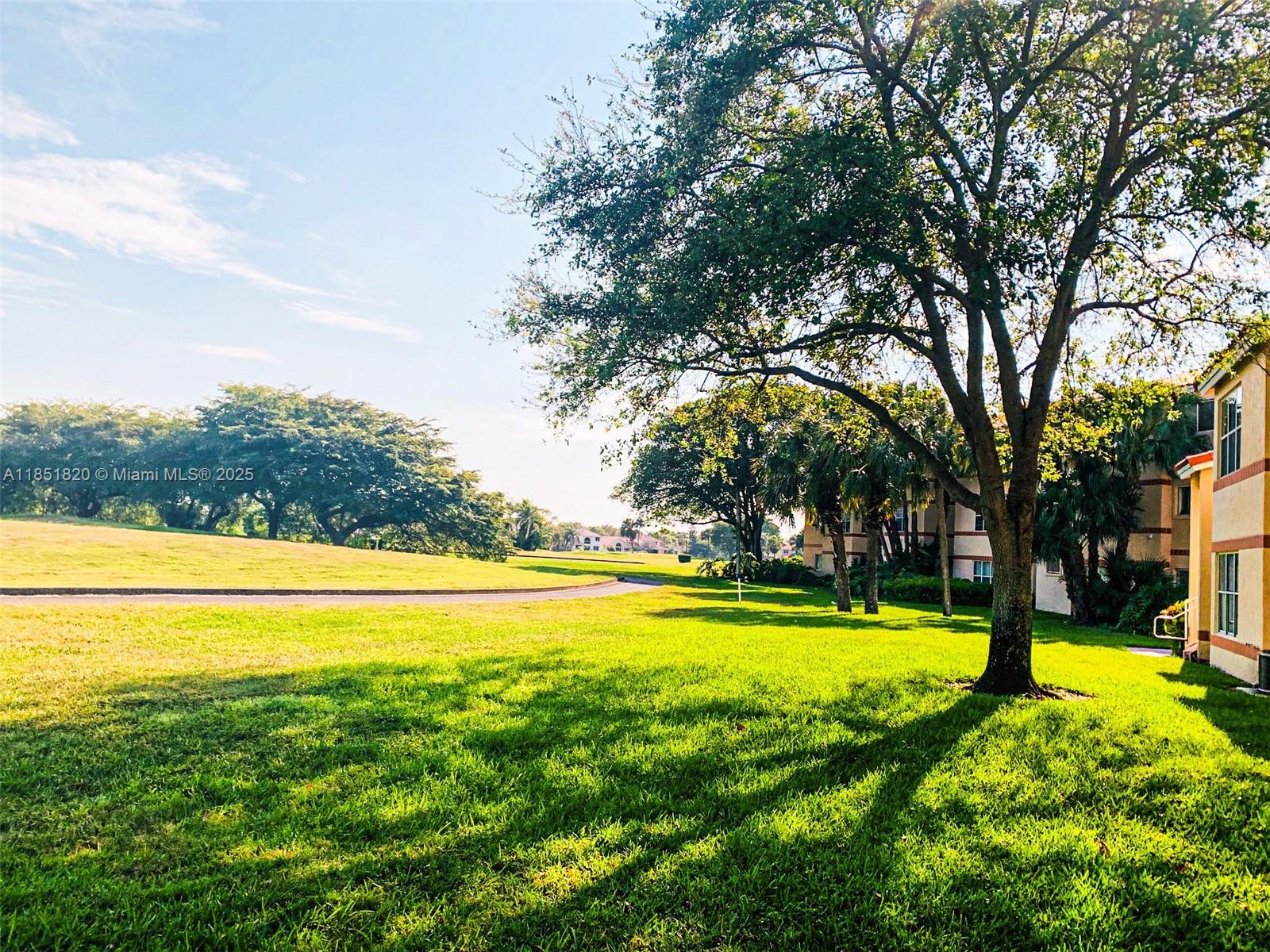 1 bedroom 1 bathroom unit featuring vaulted ceiling & open floor plan!
Convenience is key with an in-unit washer and dryer, making daily chores a breeze. This community has no rental restrictions, is open to all ages and pet-friendly.
* MOVE IN WITH JUST FIRST MONTH AND SECURITY DEPOSIT*
This is a first-floor unit with a beautiful golf course view. Inside, there is tile flooring throughout along with numerous amenities, including 2 tennis courts, a volleyball court, a fitness center, and 2 pools with a jacuzzi. Situated in close proximity to shopping centers, highways, and parks. Don't miss out on this fantastic opportunity to make this place your home.
ASSOCIATION REQUIRES 620 CREDIT SCORE