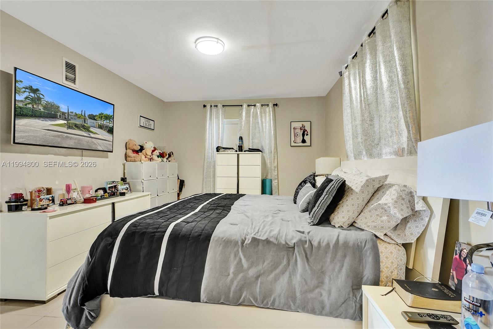 TREASURE ISLAND - Residential