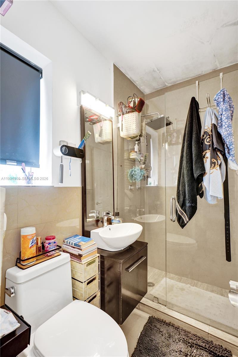 TREASURE ISLAND - Residential