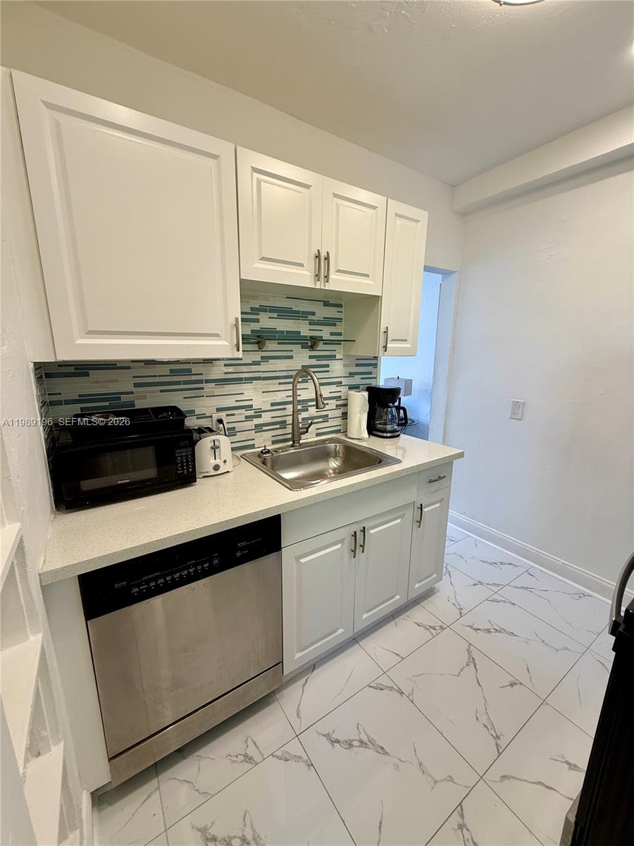 LINCOLN SUB - Residential Lease