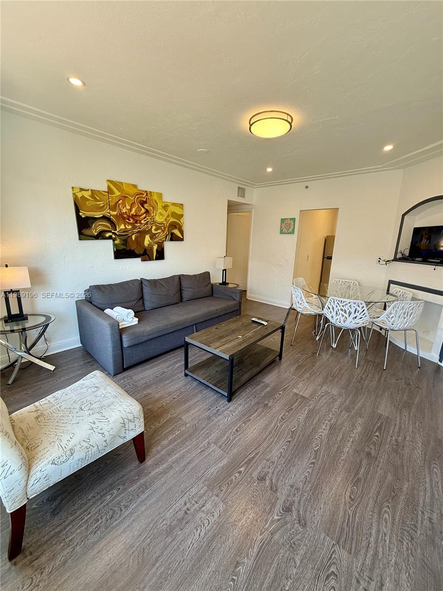 LINCOLN SUB - Residential Lease