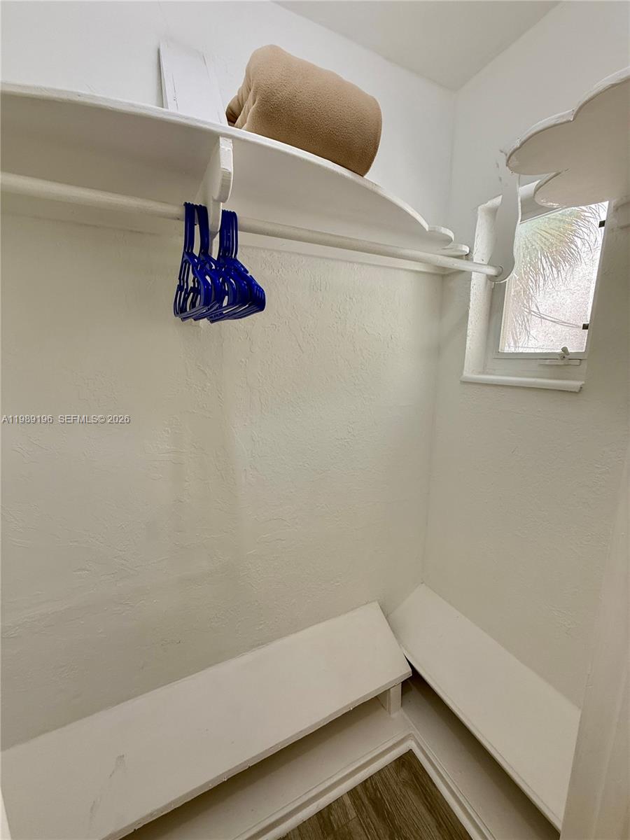 LINCOLN SUB - Residential Lease