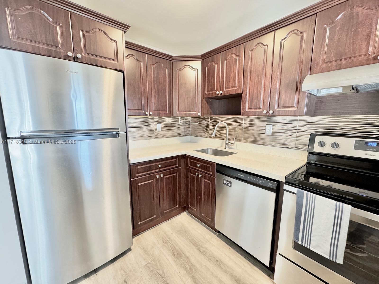 Property for Sale at 9021 Sunrise Lakes Blvd 206, Sunrise, Miami-Dade County, Florida - Bedrooms: 1 
Bathrooms: 1  - $101,000