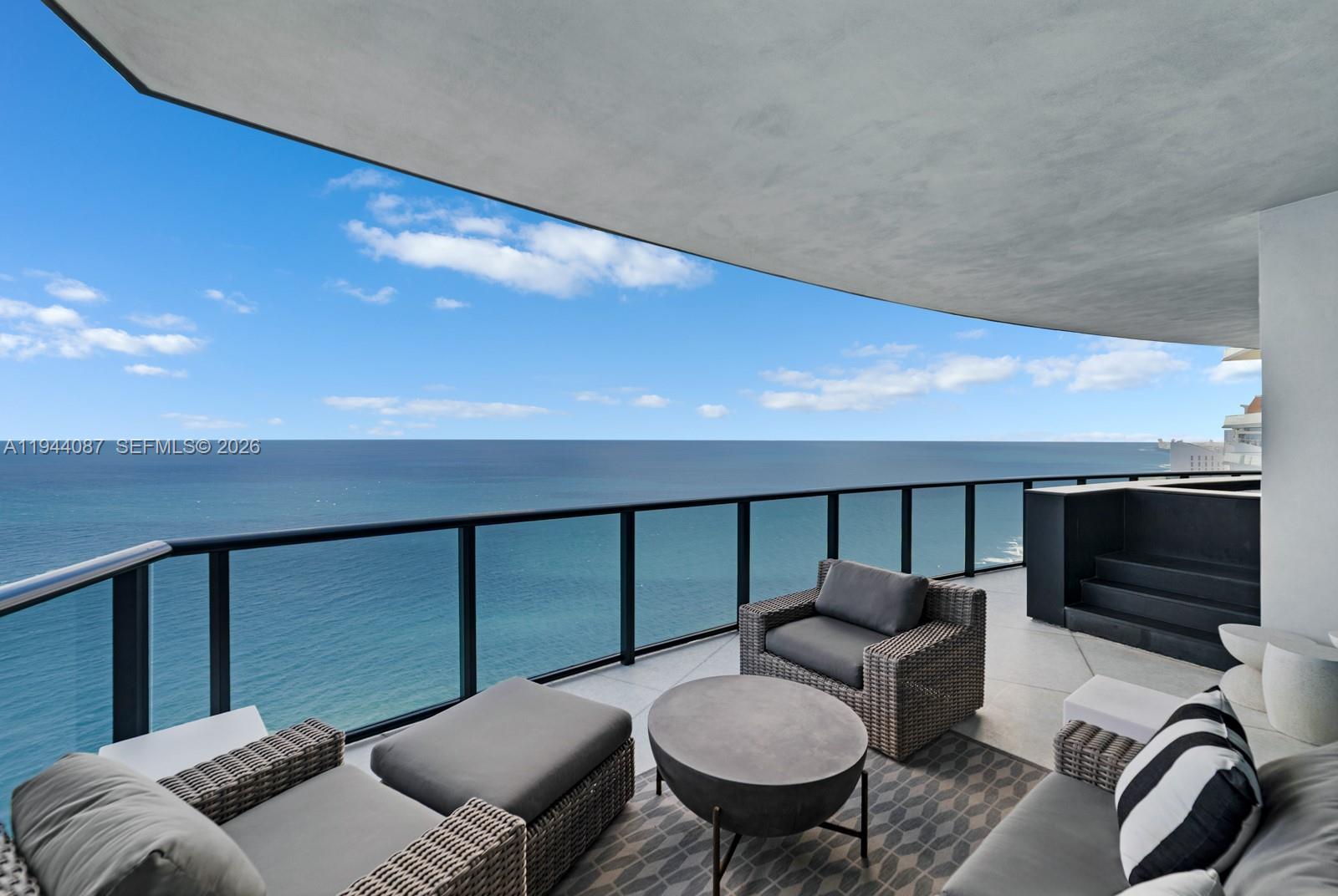 18555 COLLINS AVENUE COND - Residential