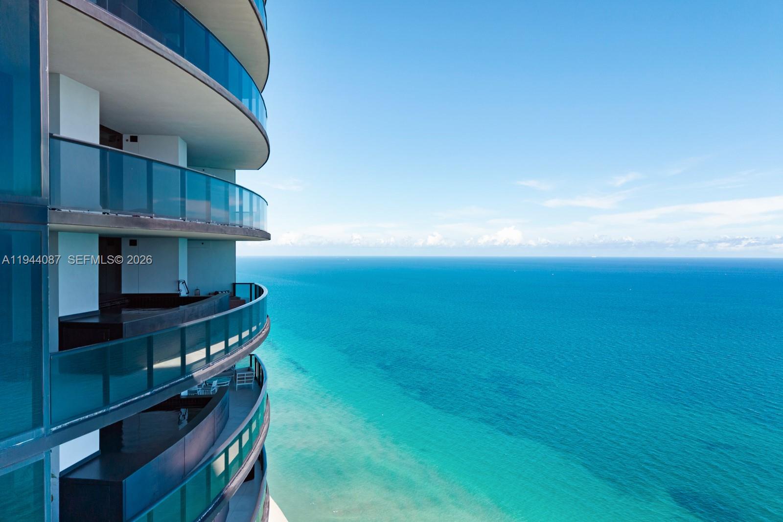 18555 COLLINS AVENUE COND - Residential