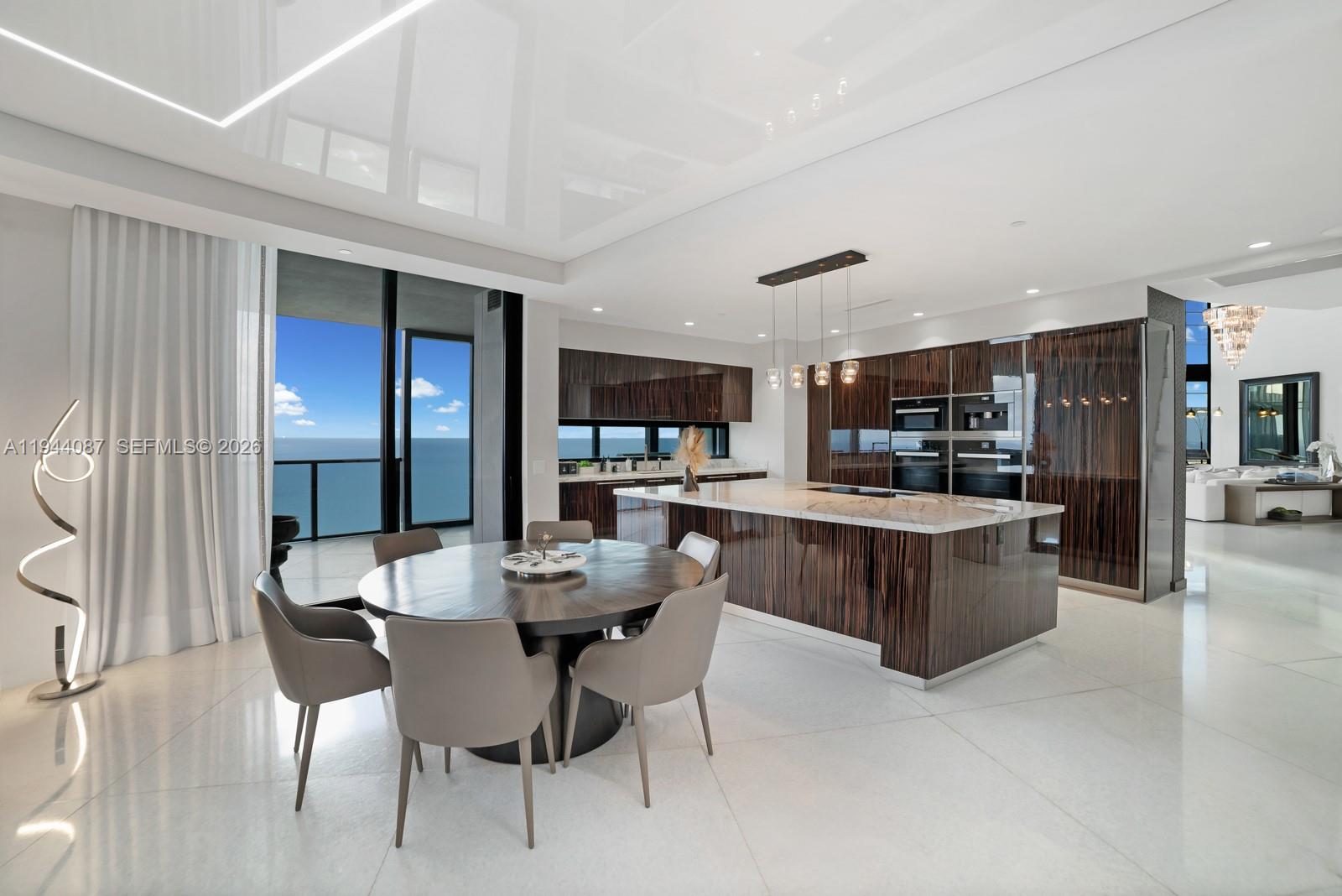 18555 COLLINS AVENUE COND - Residential