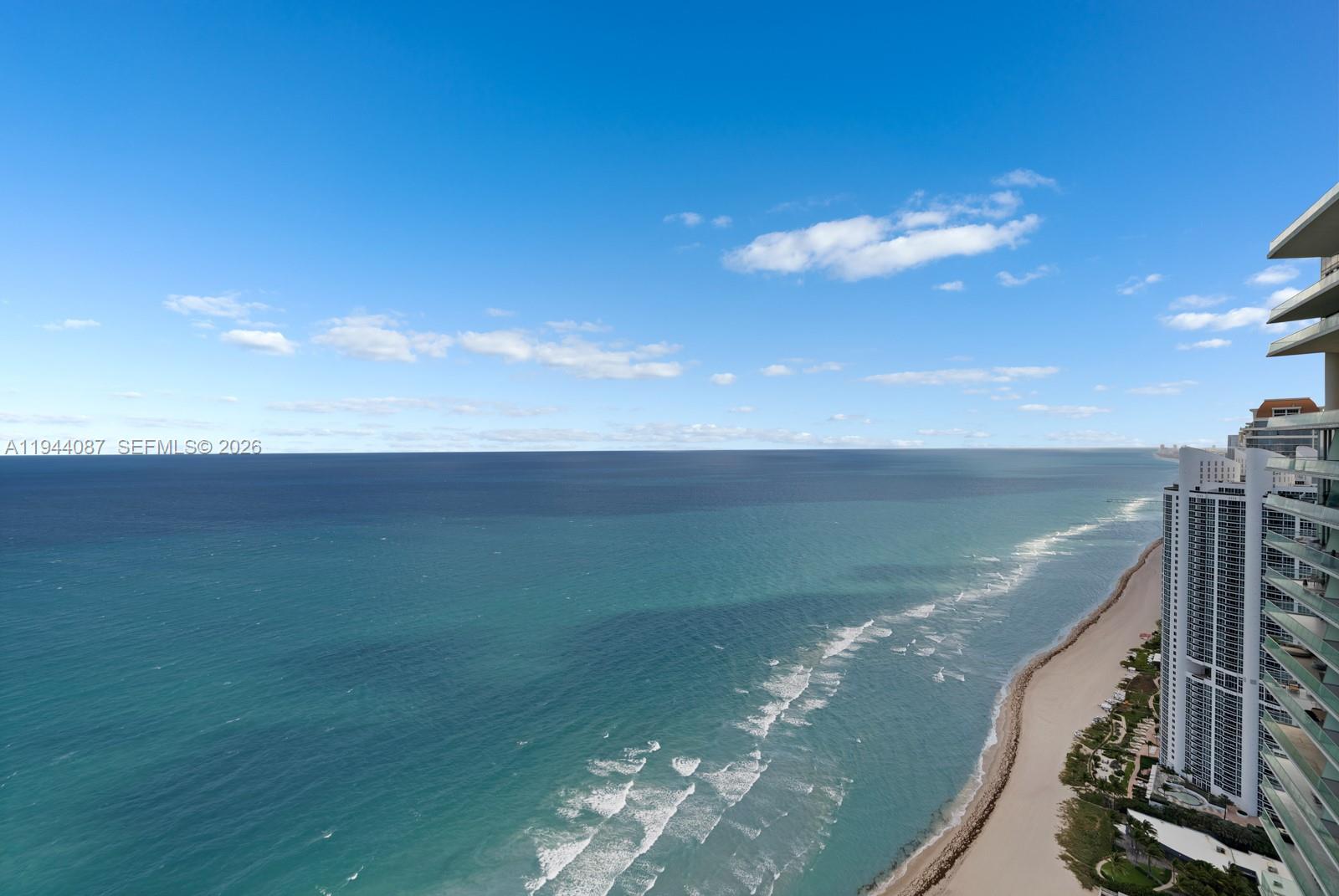 18555 COLLINS AVENUE COND - Residential