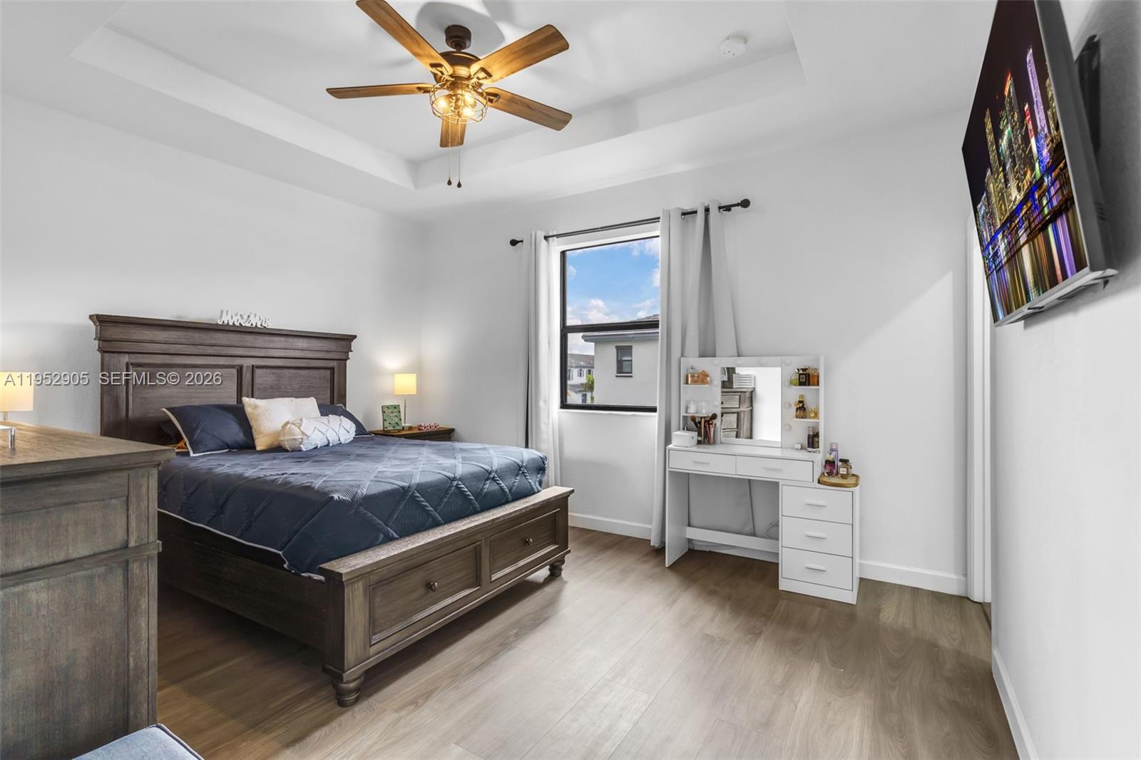 PINE ISLE - Residential