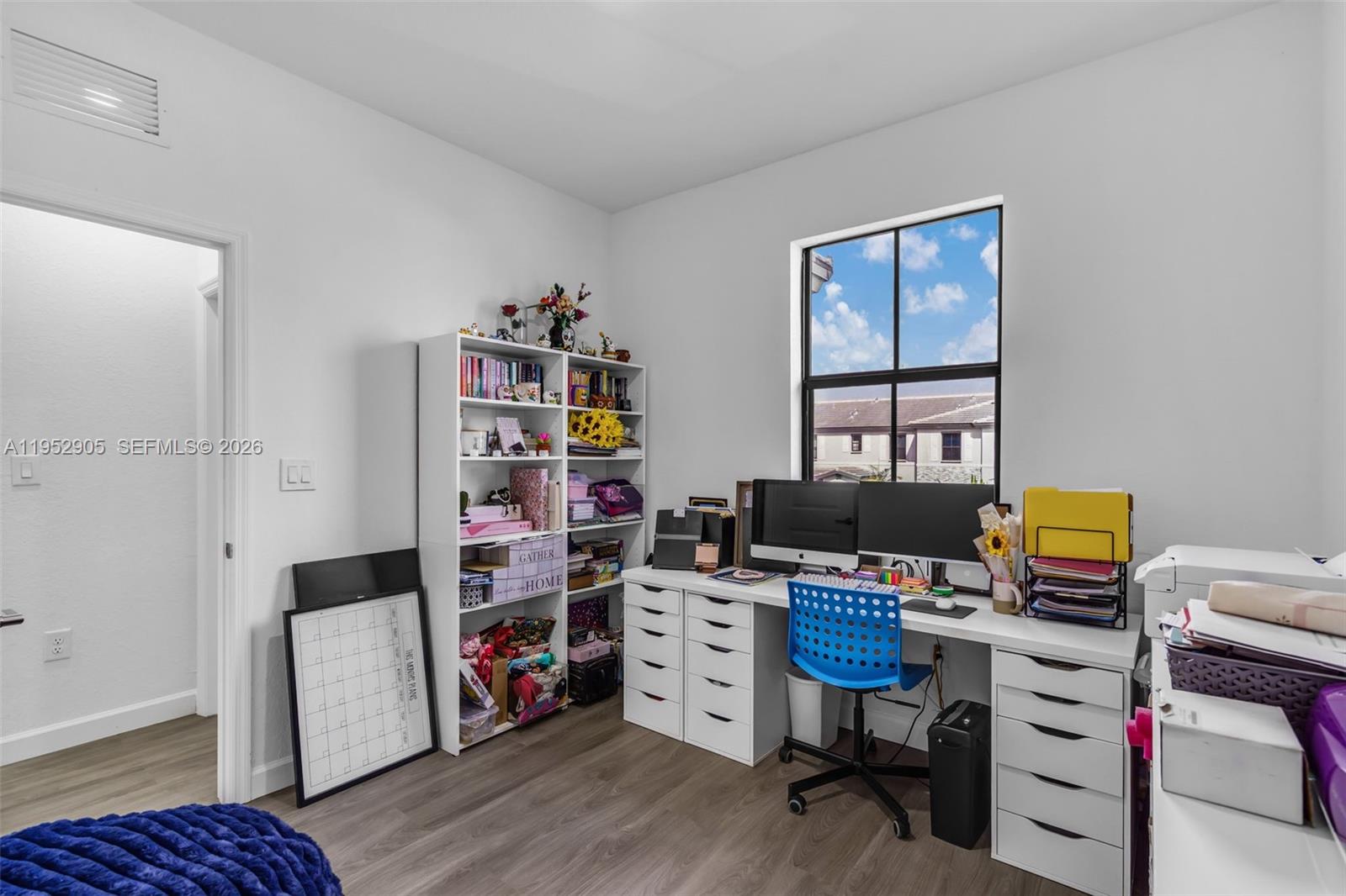 PINE ISLE - Residential