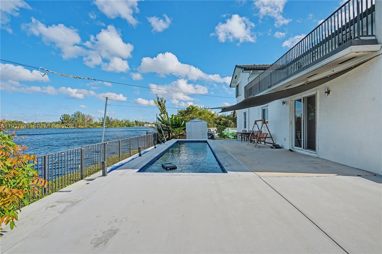 BISCAYNE GARDENS ESTATES - Residential