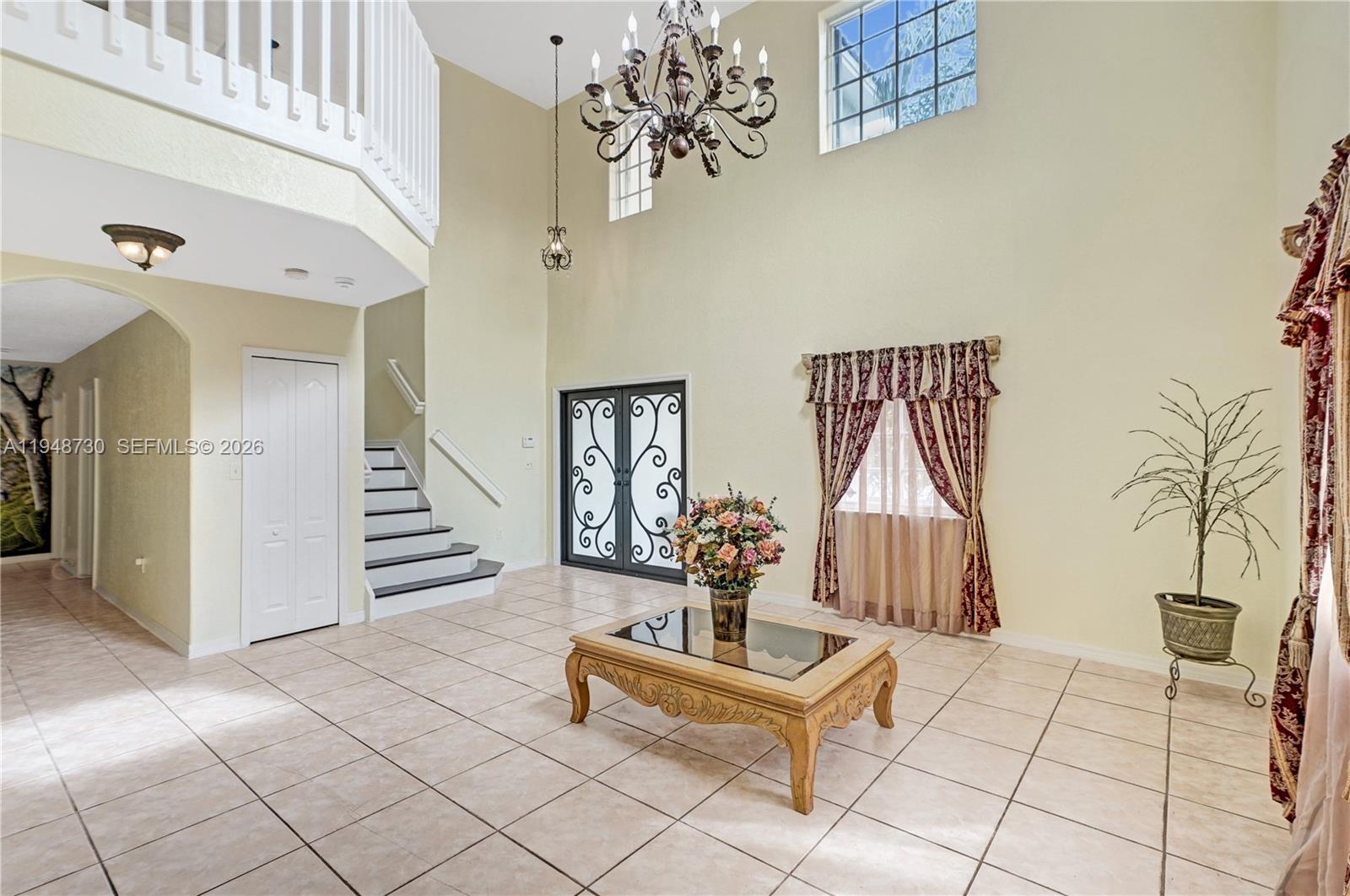 PELICANS POINT A T MILLER - Residential