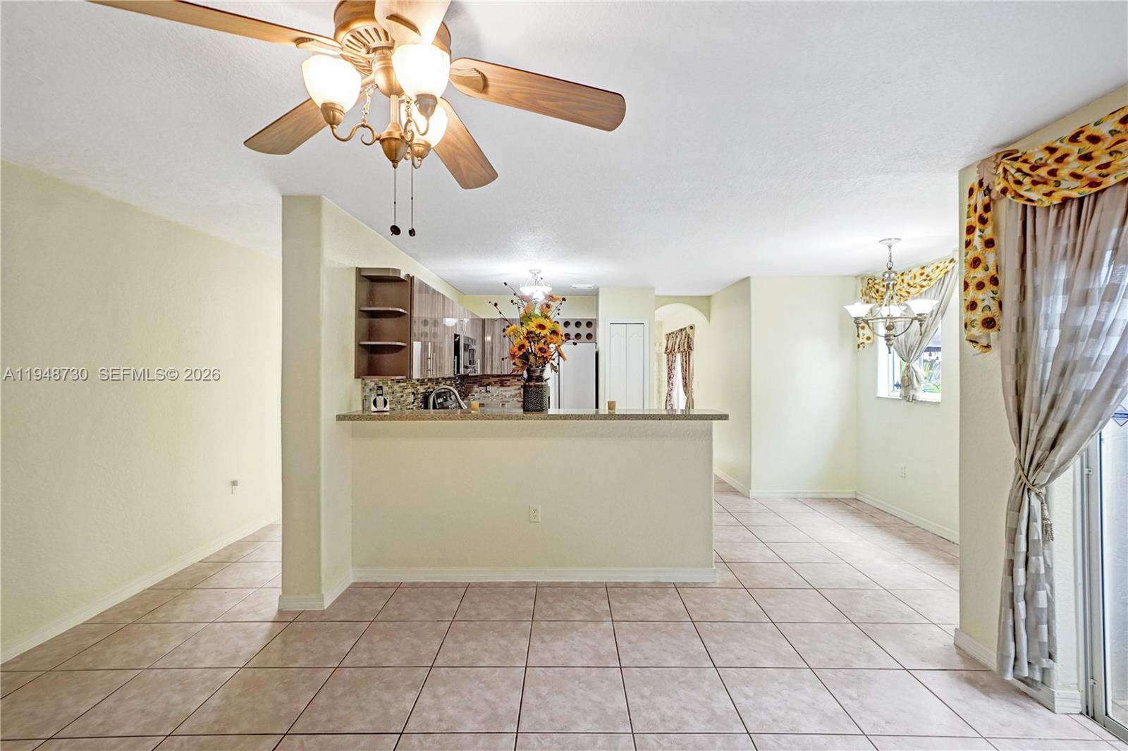 PELICANS POINT A T MILLER - Residential