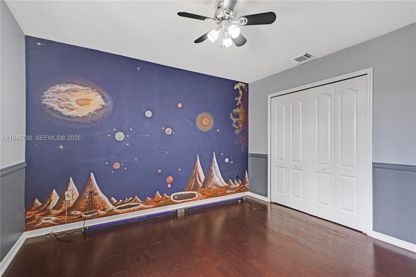 PELICANS POINT A T MILLER - Residential