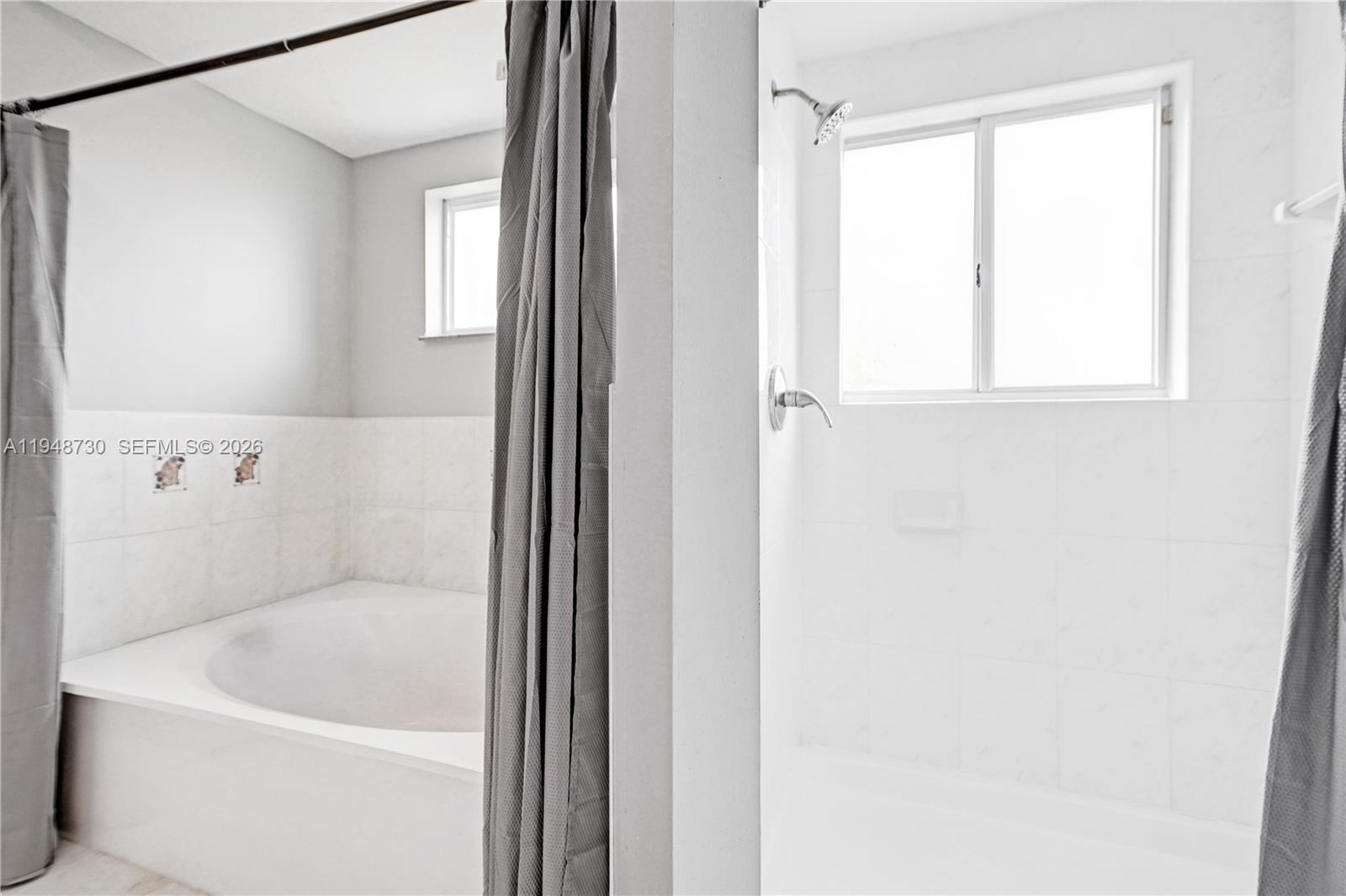 PELICANS POINT A T MILLER - Residential