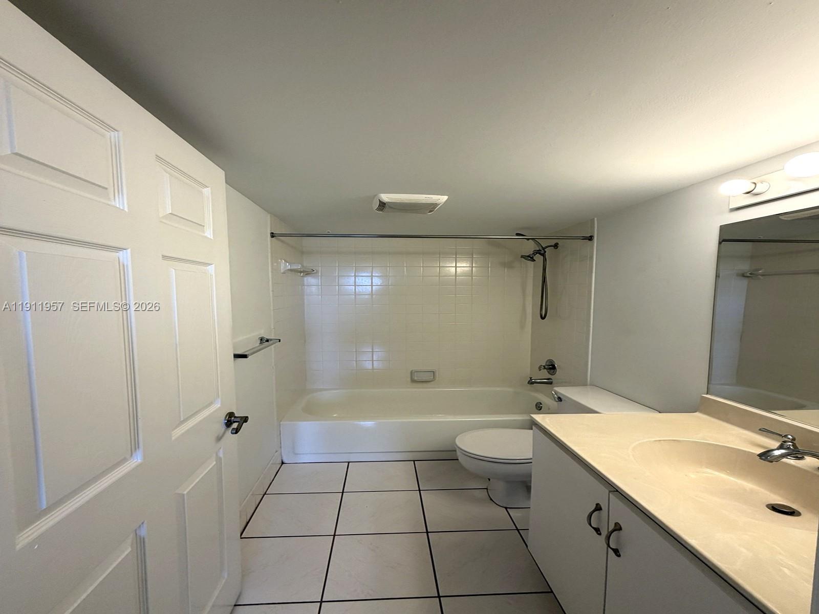 CAMBRIDGE AT CENTURY VILL - Residential