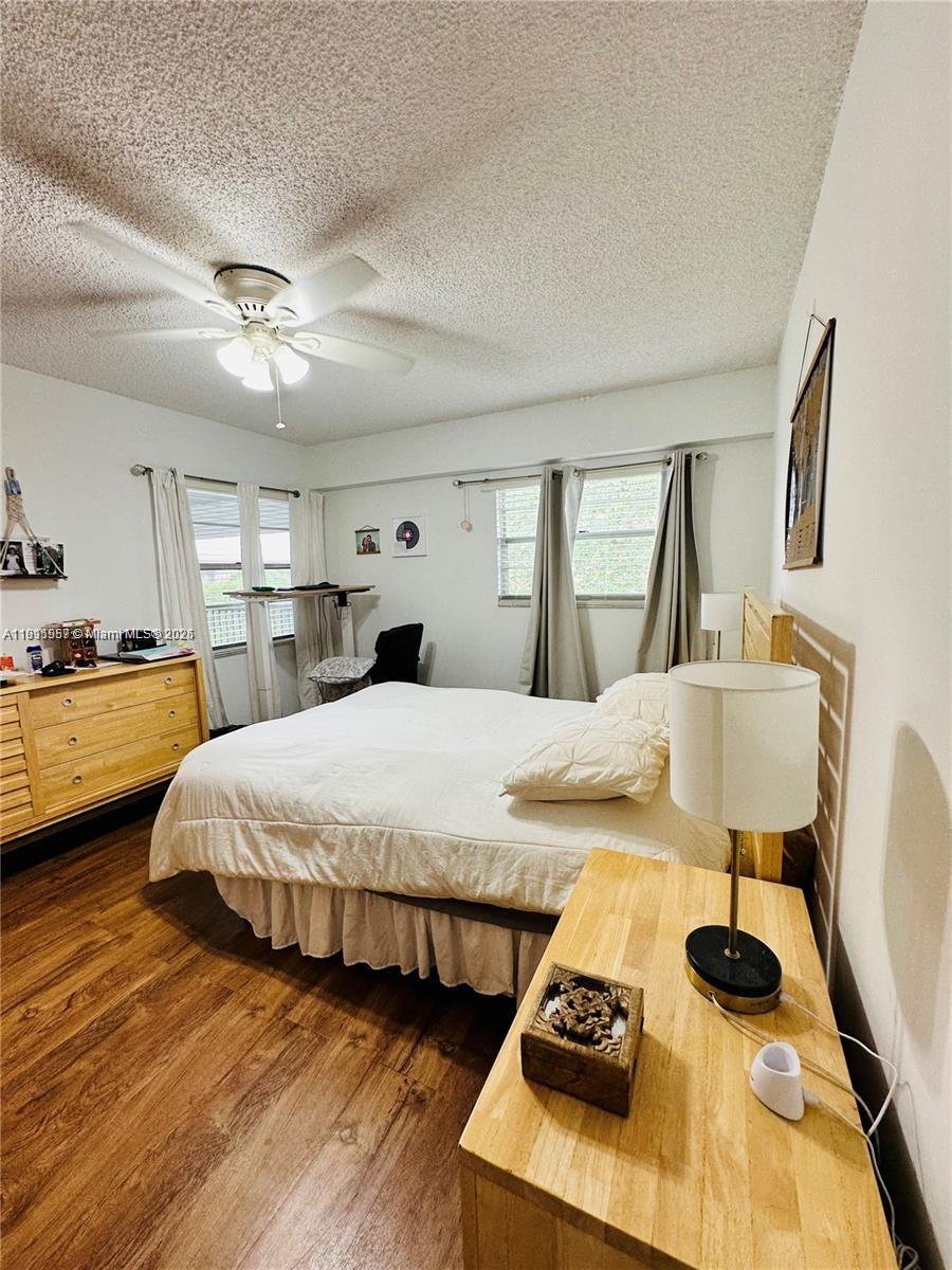 CAMBRIDGE AT CENTURY VILL - Residential