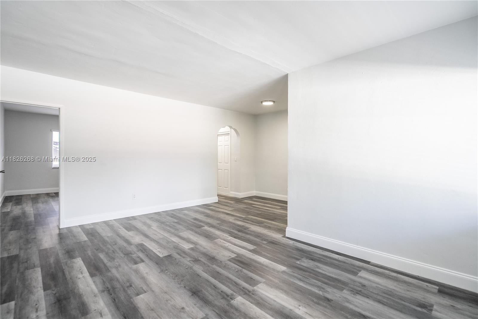 7911 Abbott Ave 7