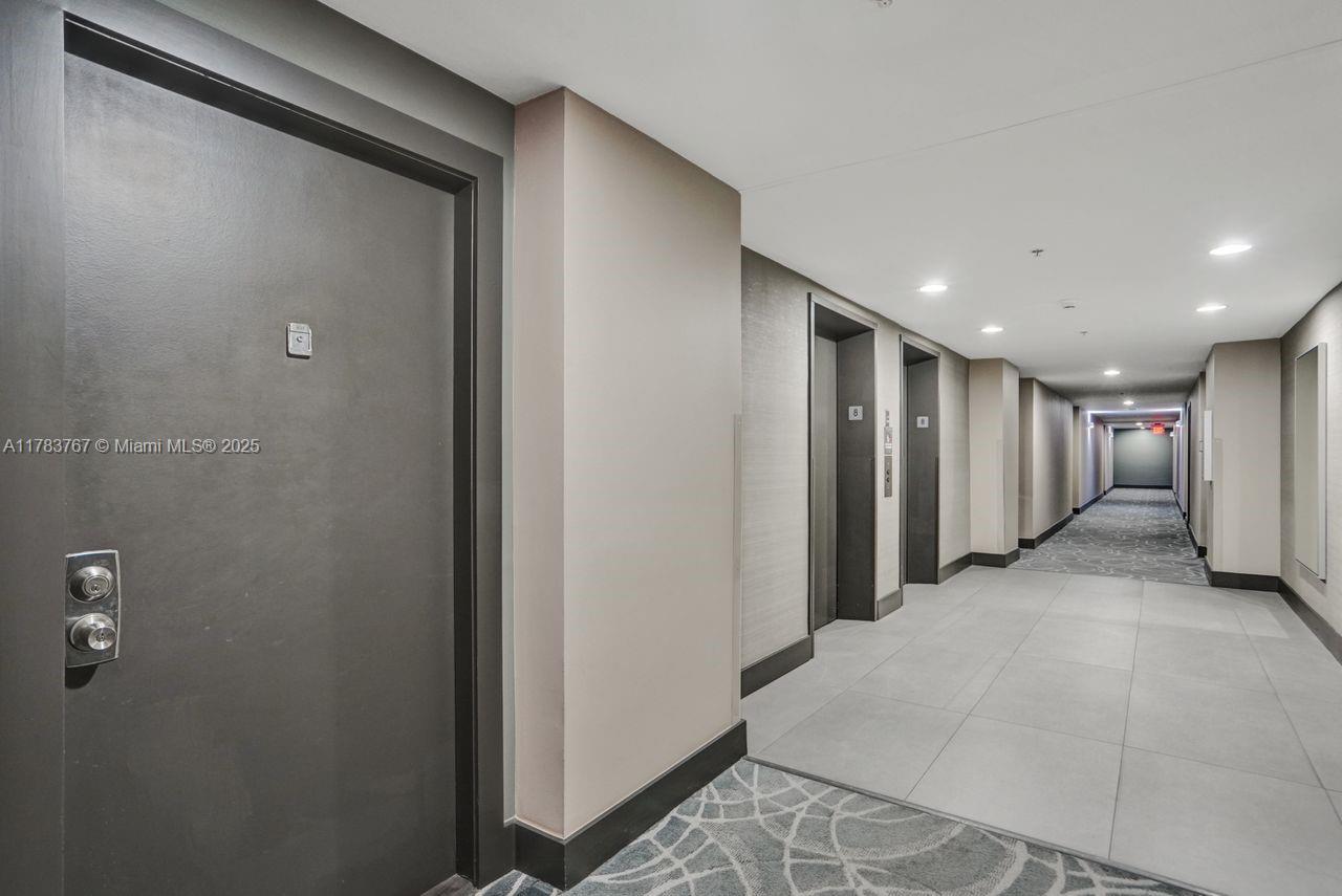 ISOLA CONDO - Residential