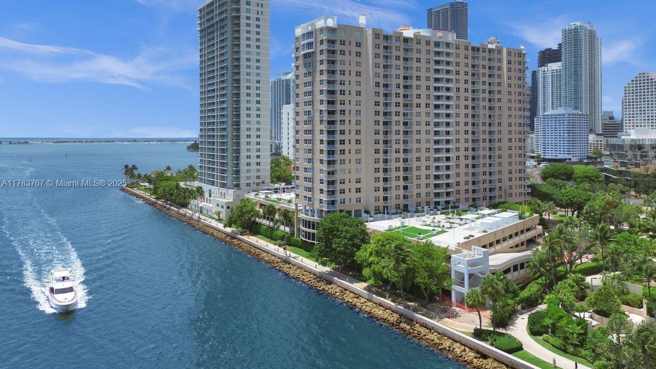 770 Claughton Island Dr 808
