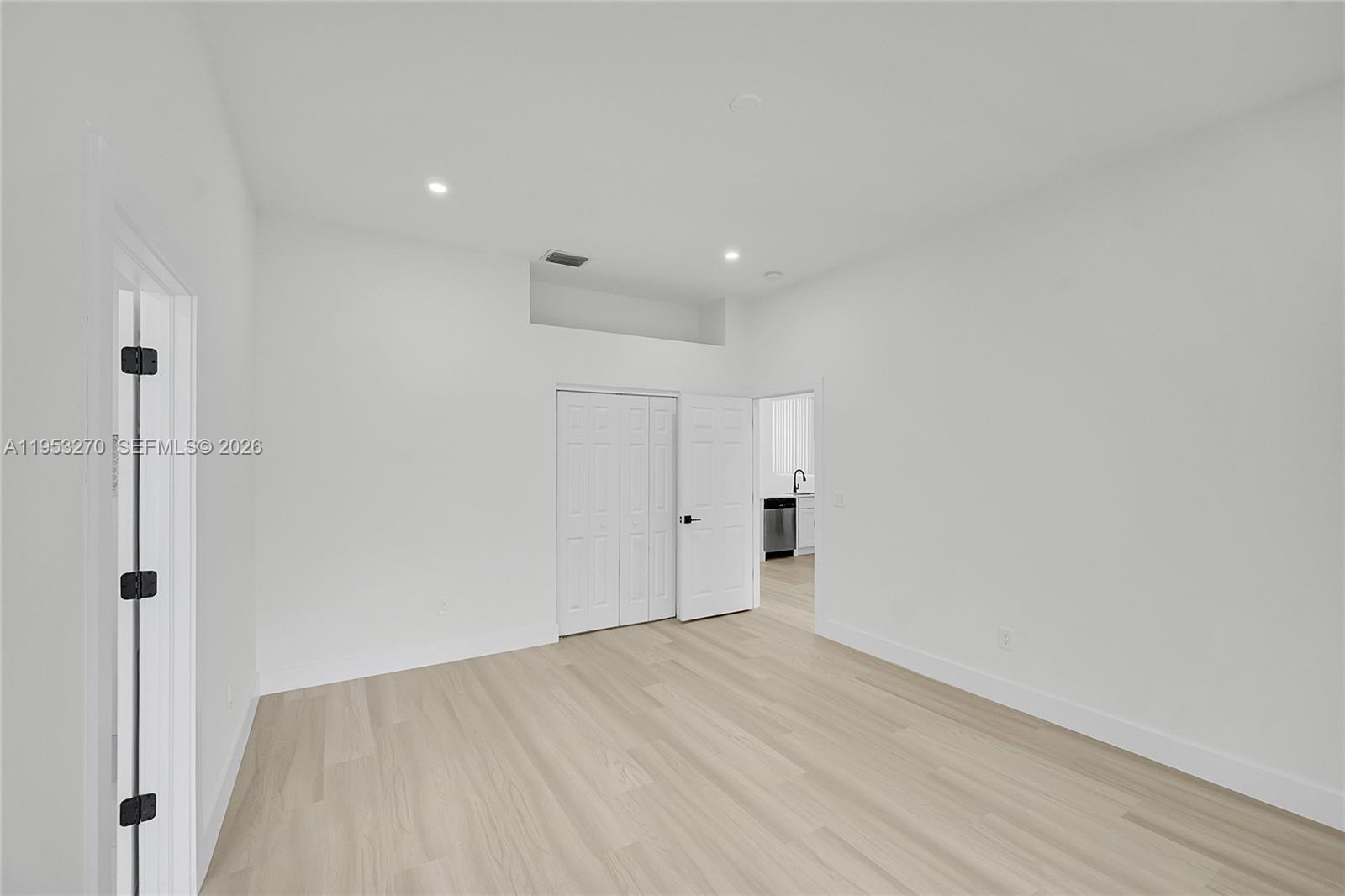 MONTEREY ON THE LAKE - Residential