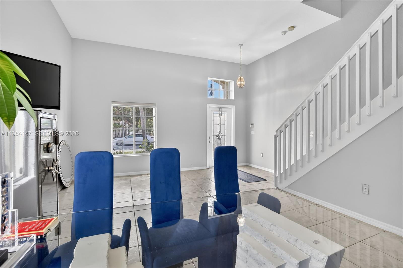 SILVER FALLS - Residential