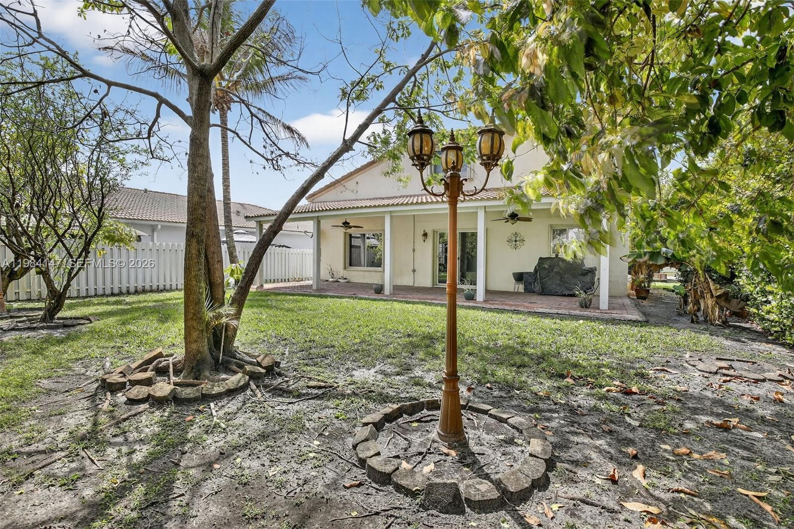 SILVER FALLS - Residential