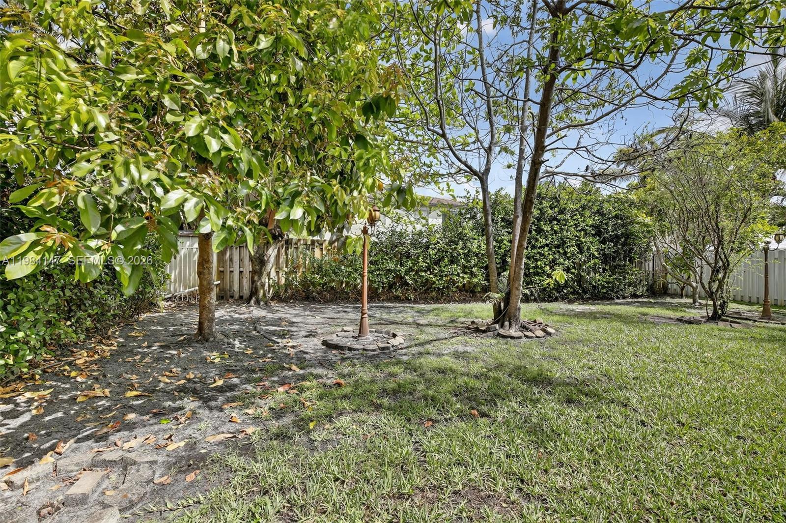 SILVER FALLS - Residential