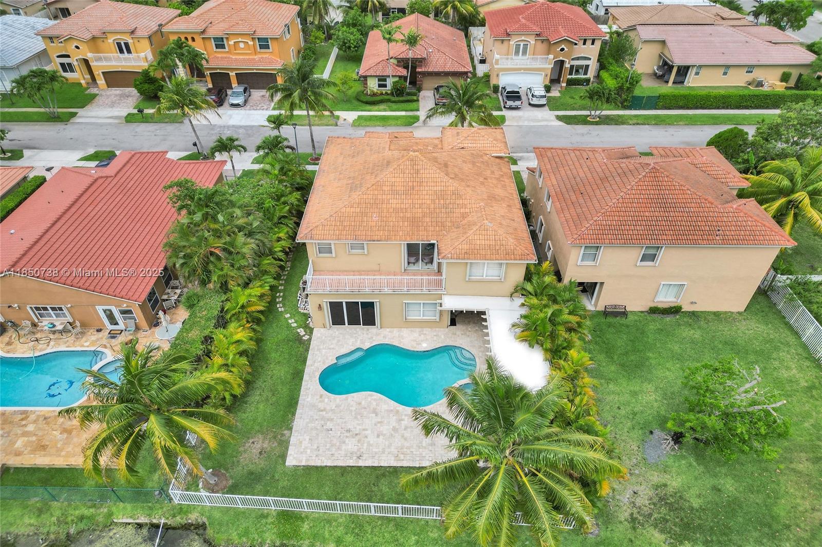 *LARGEST WATERFRONT POOL HOME OASIS with $100K in upgrades* Enjoy luxury living in Vizcaya's gated community with low HOA! BEAUTIFUL 5 BEDROOM + OFFICE + LOFT w/ 3FULL BATHS & 3CAR GARAGE. A perfect blend of 3,200+ sqft of living space combined with 1,300 sqft of outdoor entertaining space! Stress-free with all new plumbing! Great layout w/ one bedroom & full bath downstairs. Make your way upstairs to a cozy loft that can be a multi-functional area. Double doors lead into the master suite retreat w/ office, large walk-in closet & private balcony. Enjoy amazing sunrise & sunset views on the lake. Unwind in your own tropical paradise setting w/ a newly remodeled pool, spa, modern travertine pavers & large covered pergola enhanced w/ outdoor ambient lighting. Fenced yard. Prof pics coming.