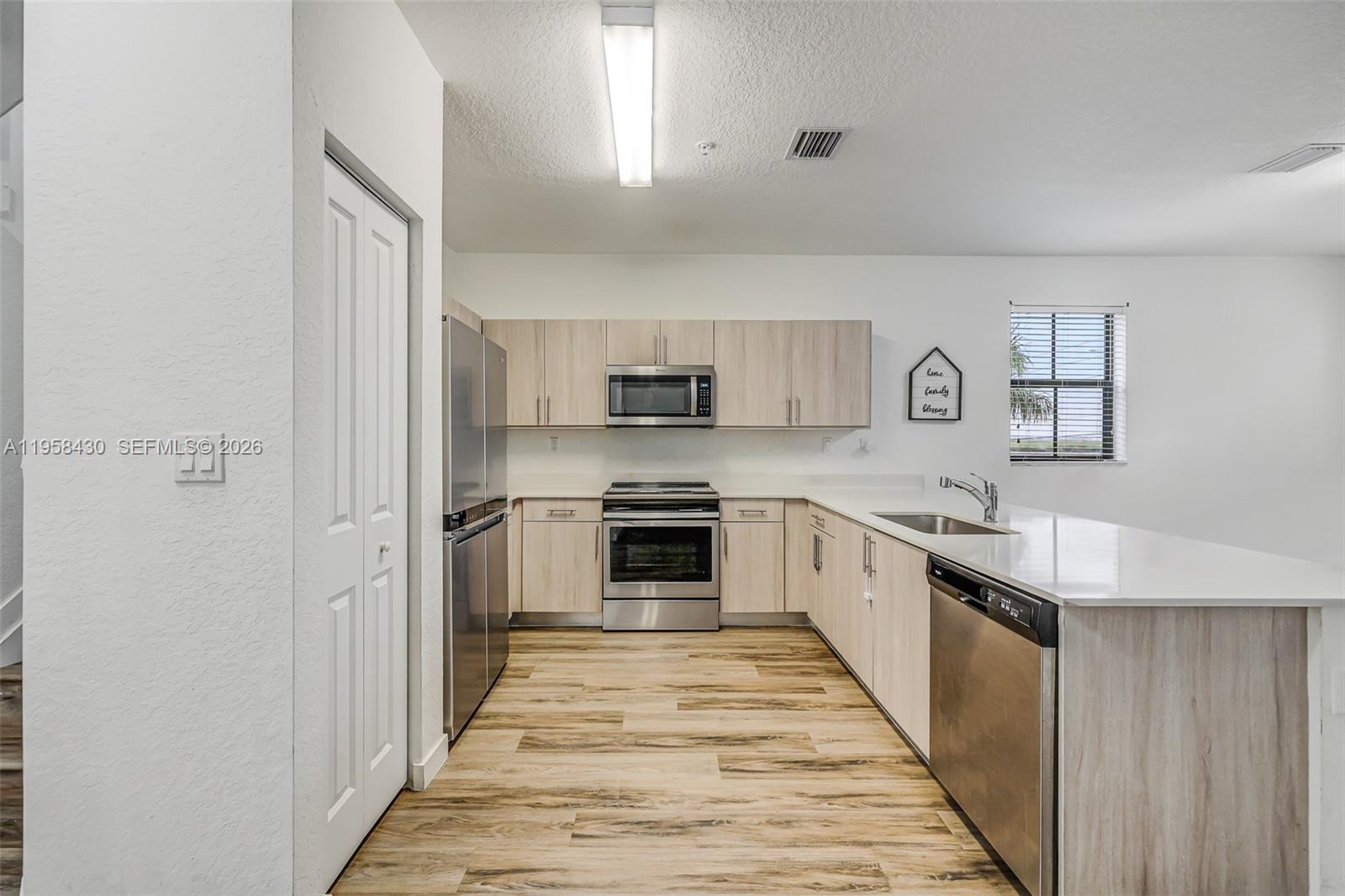 CENTURY PARK SOUTH - Residential