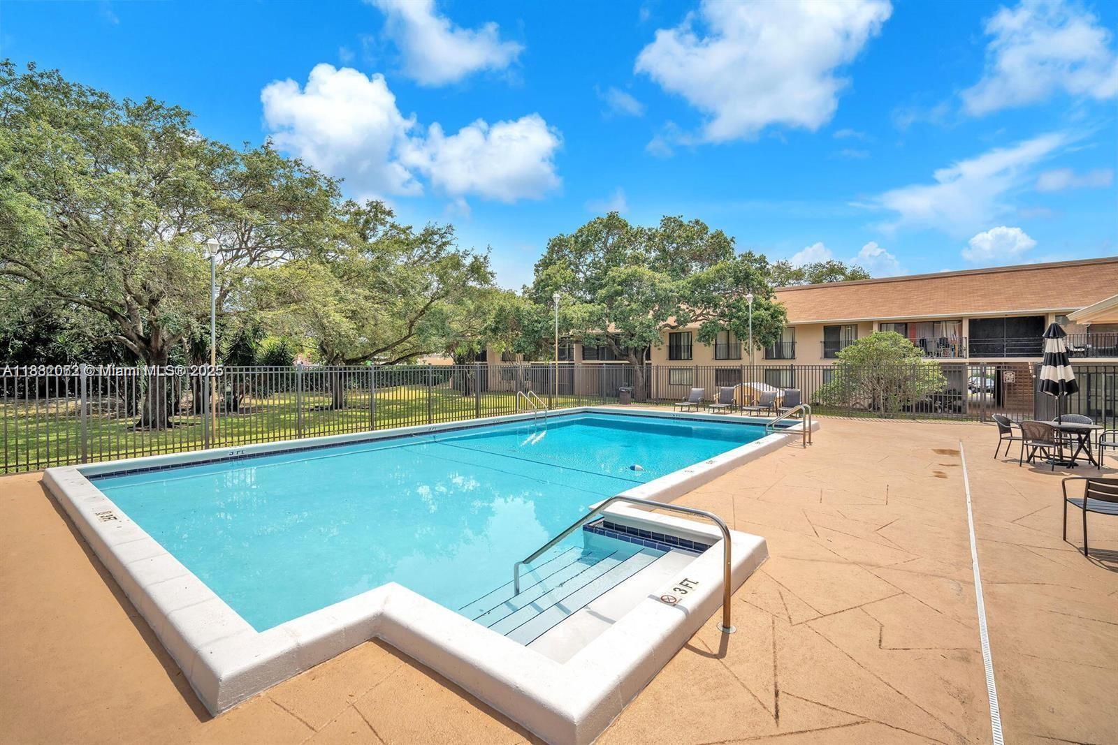 HAMPTON COURT CONDO - Residential