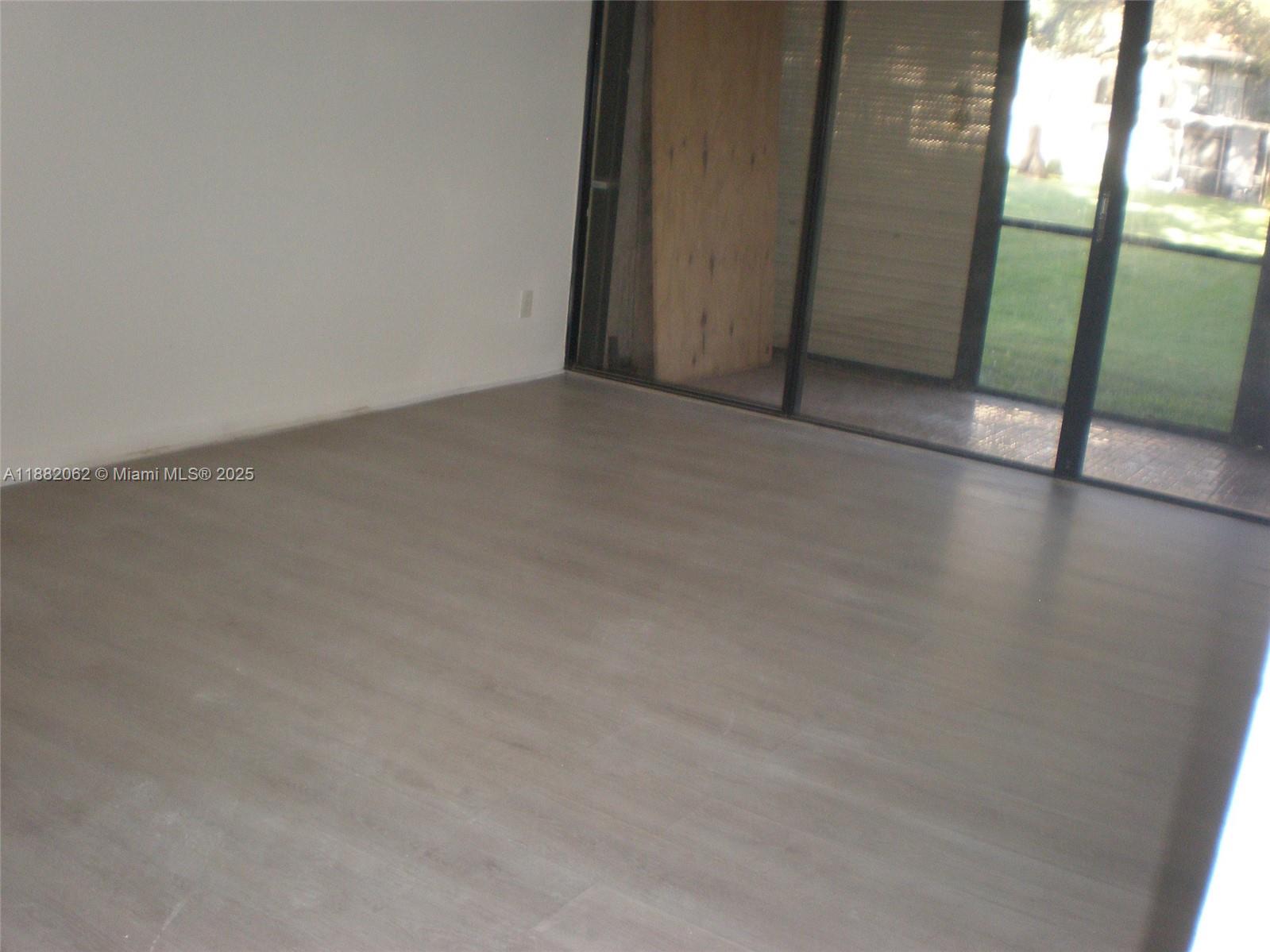 HAMPTON COURT CONDO - Residential