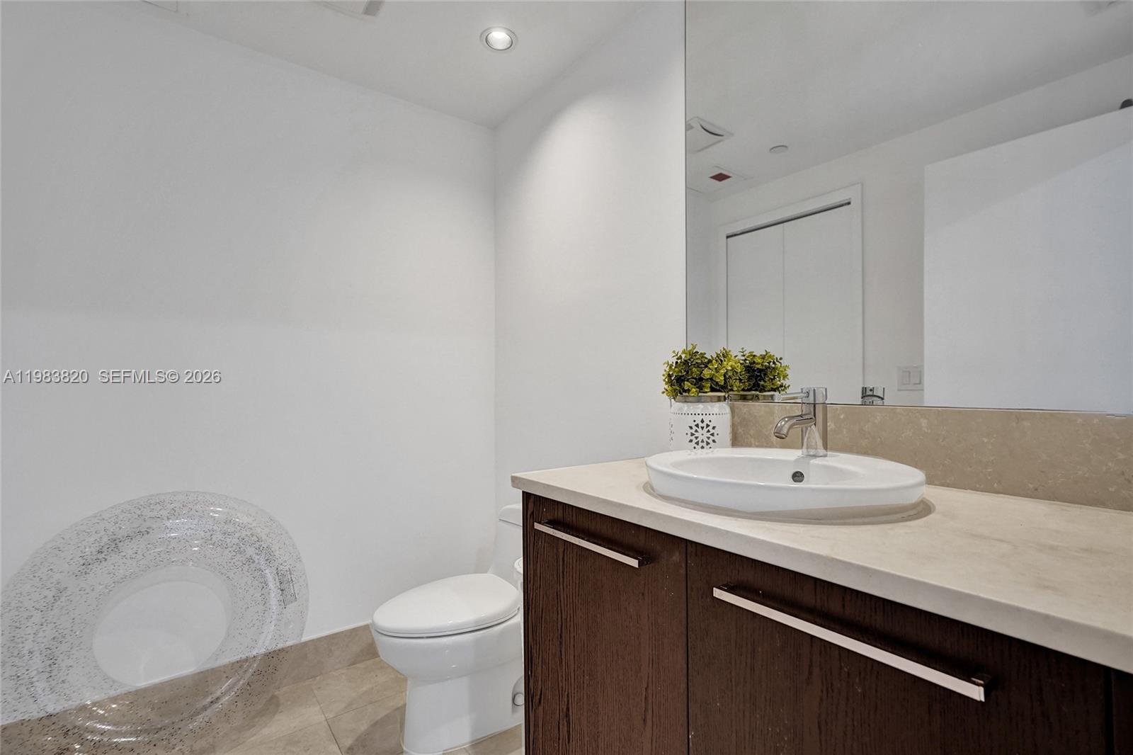 JADE OCEAN CONDO - Residential