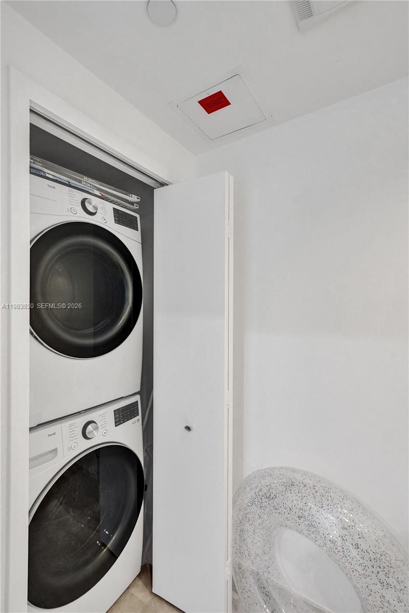 JADE OCEAN CONDO - Residential